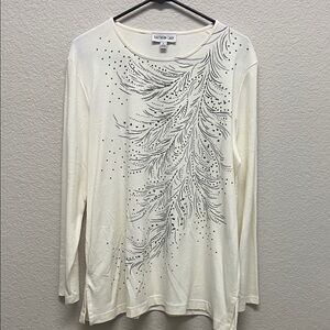 Southern Lady Cream Top with Black Feather Design
